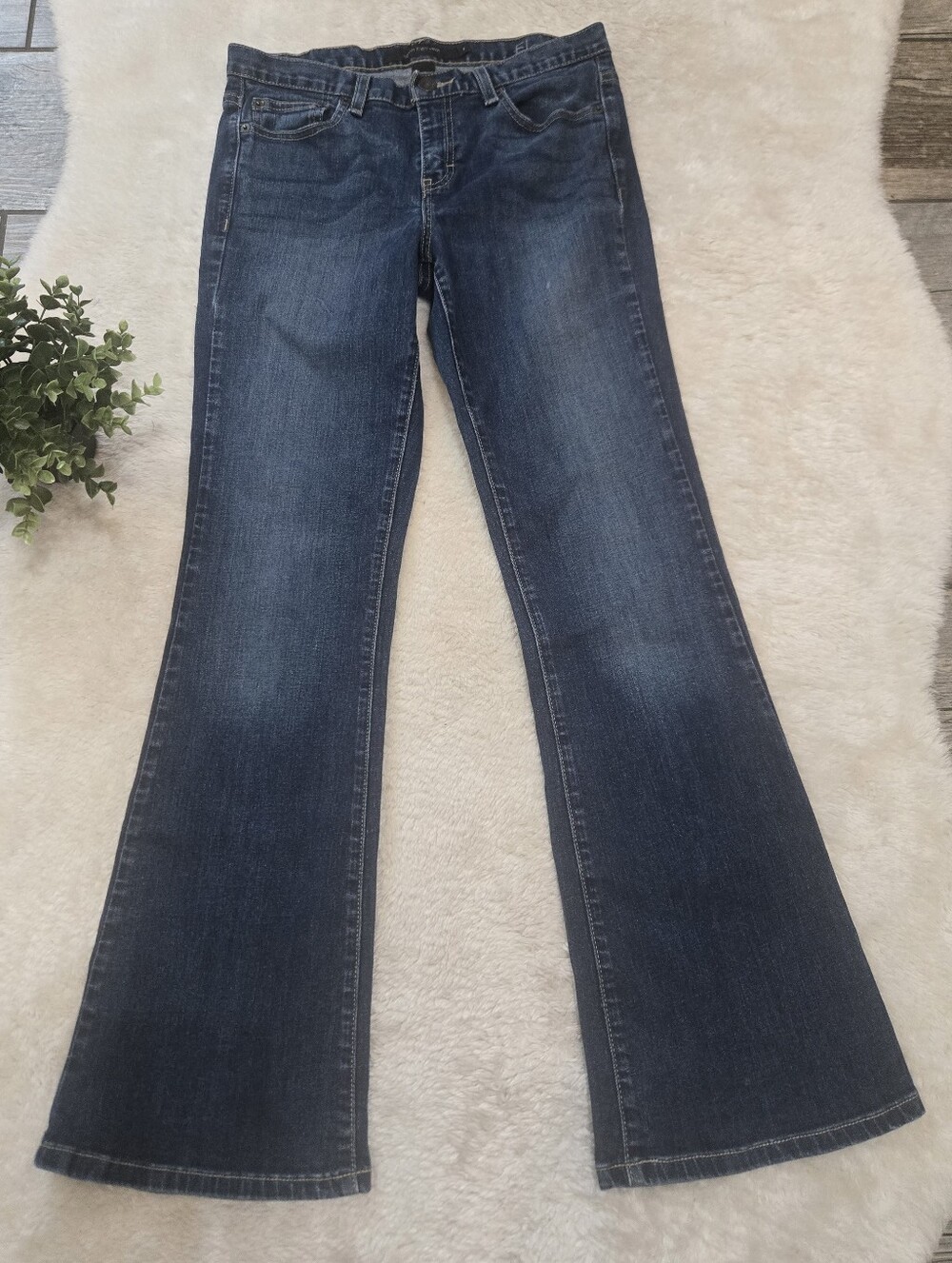 Calvin Klein Low Rise Hip-Hugger Flare Leg Y2K Dark Wash Denim Jeans, 8